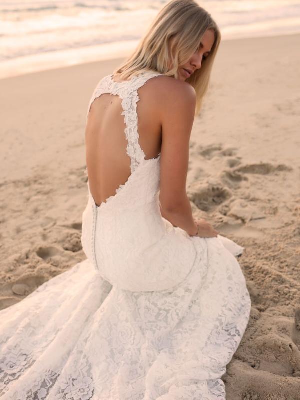 EVITA MADI LANE LUV BRIDAL BYRON BAY AUSTRALIA FULL LACE FITTED WEDDING DRESS 7
