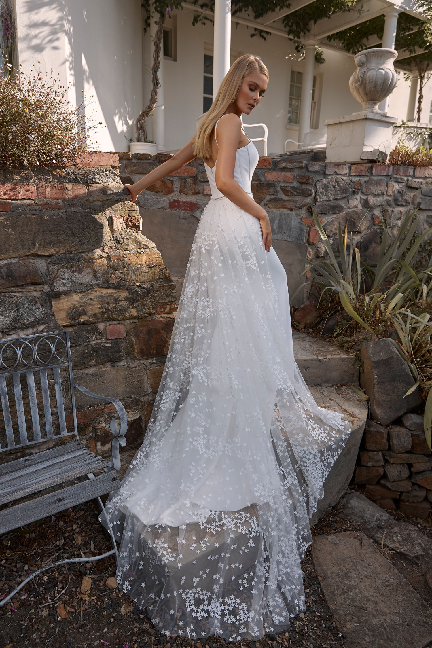 Tulle 2024 wedding overskirt