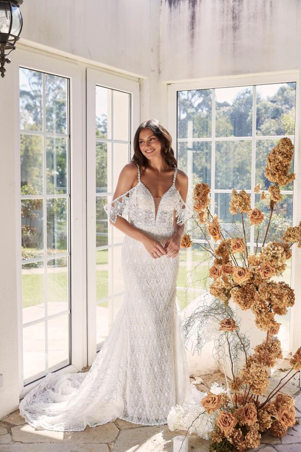 DEZI ML22202 FULL LENGTH FITTED GOWN WITH PLUNGING NECKLINE ILLUSION BODICE DETACHABLE STRAPS AND ZIPPER CLOSURE WEDDING DRESS MADI LANE BRIDAL 1 (1)