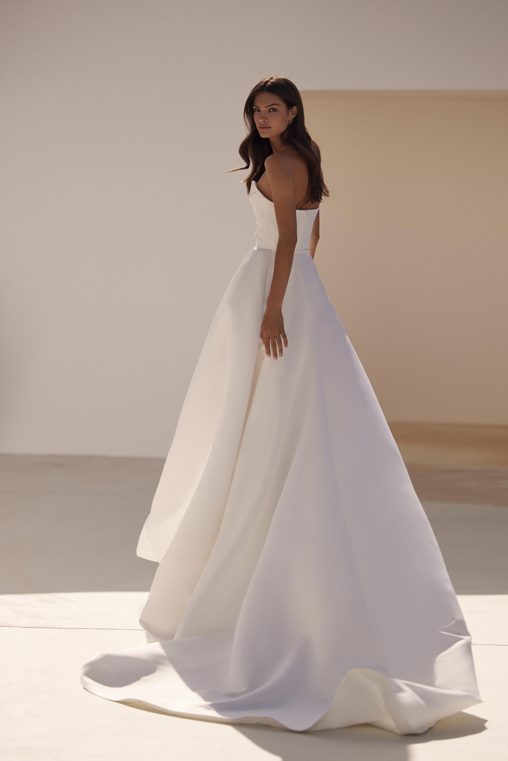 Sandal Strapless A-Line Wedding Dress