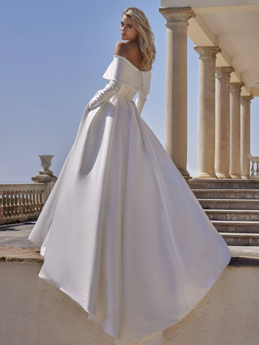 Delvine_Pronovias – 2
