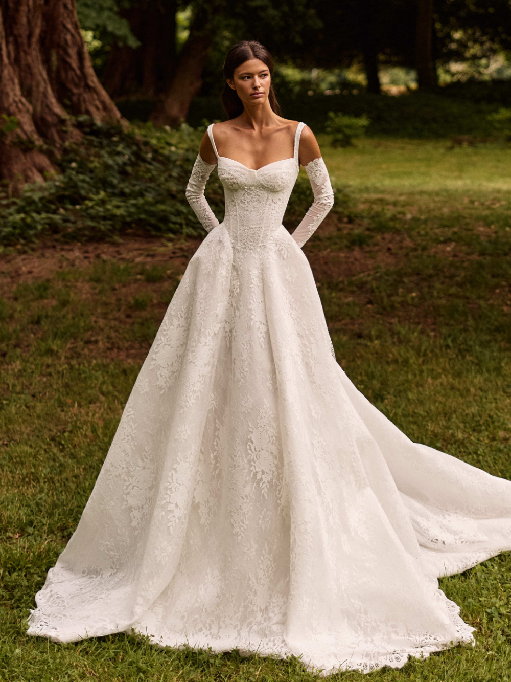 Elisora - LUV Bridal