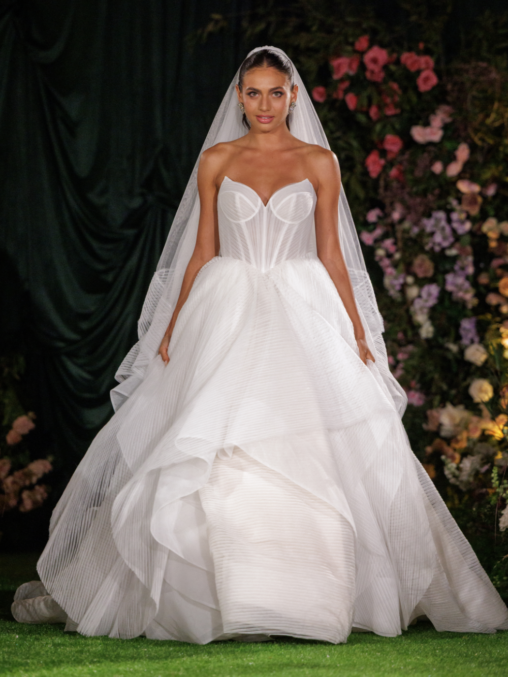 Once I Was a Swan Veil_HPV62603 – 2