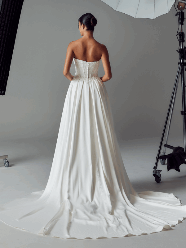 Sunny Overskirt - Hover