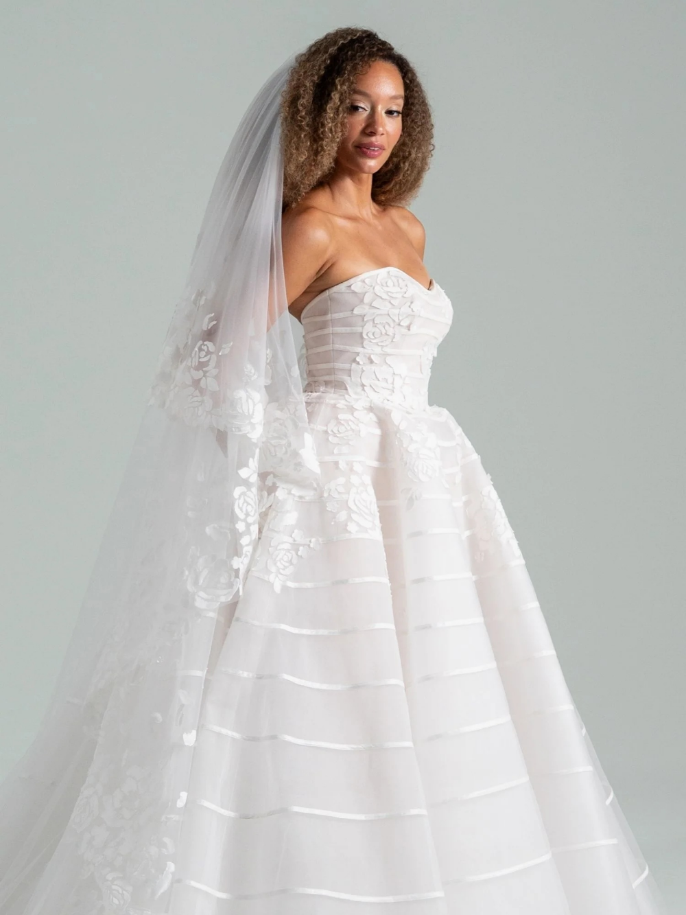 The Light You Keep Veil_HPV62602 – 4