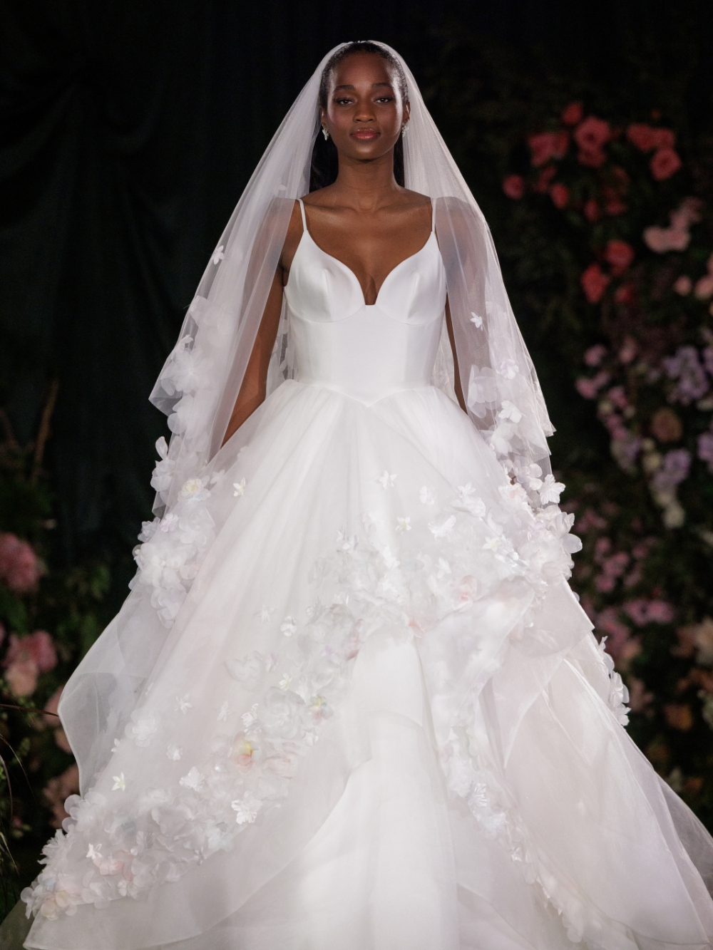 Turning Paiges Veil_HPV62634 – 3 Turning Paiges Veil_HPV62634 – 3