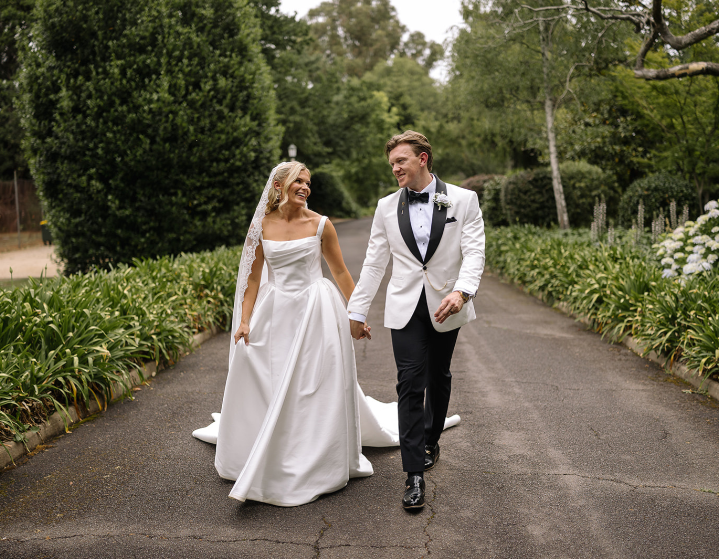Luv Bridal — photo 14 of 18